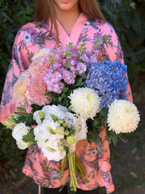 Beautiful seasonal bouquets, gift wrapped with hessian bow  The perfect gift for Mother's Day in seasonal pastels tones, or that special someone just because!  Four Size Options available:  - Standard  - Classic  - Premium  - Luxe  Colour Options available:  - Pastel Tones     Please note - Bouquets may vary from pictures due to seasonality of flowers.   